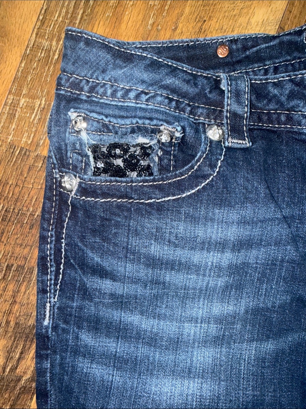 Miss Me JP6215BV Bootcut Jeans Size 31x32 Dark Wash Black Beaded Flap Pocket - Picture 6 of 10